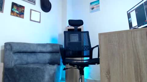 Esteban Fernandez online show from 04/05/26, 05:04