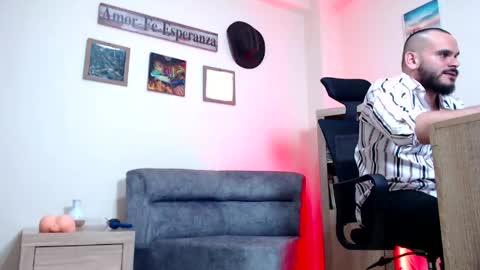 Esteban Fernandez online show from 04/14/26, 04:40