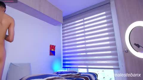 E S T E B A N online show from 09/30/25, 09:42