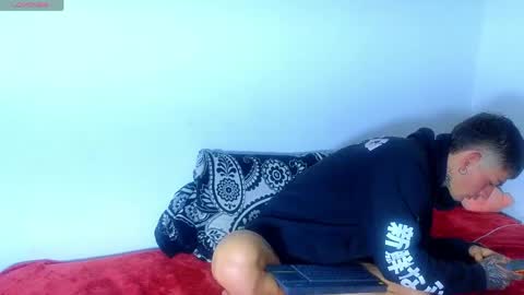 Esteban independent model online show from 04/16/26, 09:39