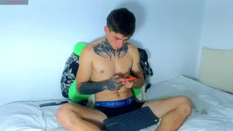 Esteban independent model online show from 06/03/26, 04:12