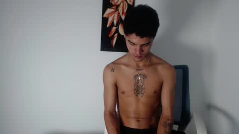 Snapshot of estebanjm22 chatting on 03/03/26, 10:54 Esteban online show from 03/03/26, 10:54