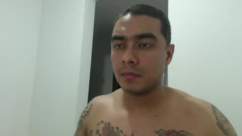 estebanmed92 online show from 01/05/26, 06:55