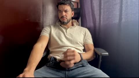 Snapshot of estefan_andy_ chatting on 04/07/26, 07:14 Blue Mercury online show from 04/07/26, 07:14