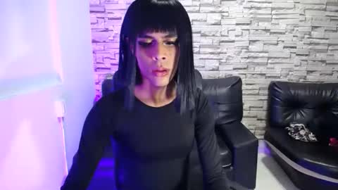 Snapshot of estefani_robles chatting on 04/19/26, 11:29 estefani robles online show from 04/19/26, 11:29