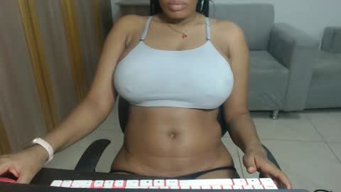 estefania_starlovee online show from 10/23/25, 10:30