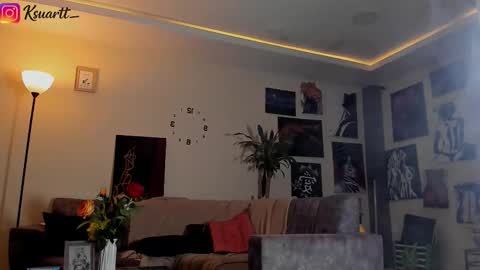 estefy_arroyo1 online show from 02/20/26, 06:19