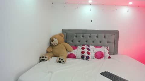 estehefany_gil online show from 02/26/26, 03:05