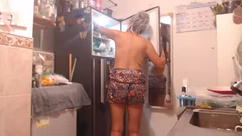 estelamaris online show from 11/13/25, 12:31