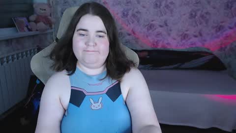 Snapshot of estelle_hicks chatting on 05/04/26, 06:48 estelle_hicks online show from 05/04/26, 06:48