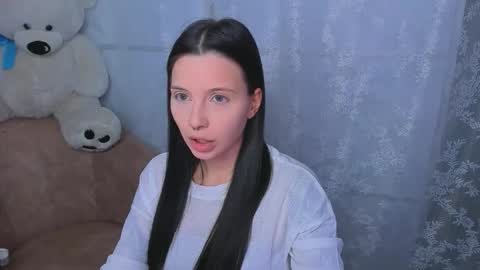 Snapshot of estercollins chatting on 11/19/25, 09:48 Ester online show from 11/19/25, 09:48