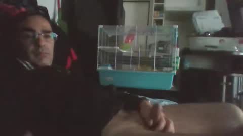 Snapshot of esthelion chatting on 11/16/25, 11:16 esthelion online show from 11/16/25, 11:16