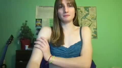 Snapshot of esthergreyplus chatting on 01/26/25, 08:56 Esther Grey online show from 01/26/25, 08:56