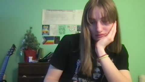 Snapshot of esthergreyplus chatting on 01/27/25, 08:28 Esther Grey online show from 01/27/25, 08:28