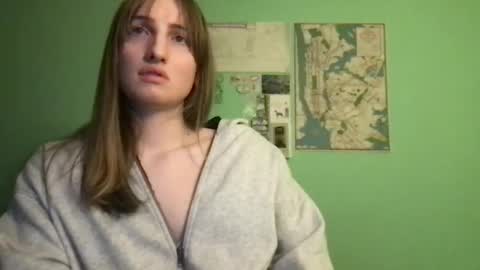 Snapshot of esthergreyplus chatting on 02/07/25, 01:47 Esther Grey online show from 02/07/25, 01:47