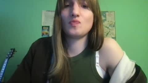 Snapshot of esthergreyplus chatting on 02/10/25, 09:58 Esther Grey online show from 02/10/25, 09:58