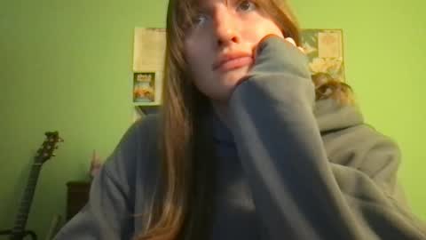 Snapshot of esthergreyplus chatting on 02/23/25, 10:20 Esther Grey online show from 02/23/25, 10:20