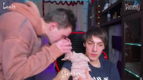 Snapshot of esthetics_boys chatting on 01/02/25, 10:33 LOUIS online show from 01/02/25, 10:33