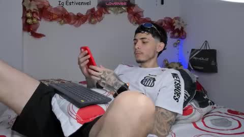 estivenvel online show from 11/24/25, 03:56