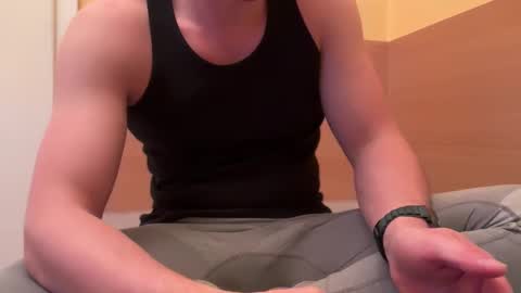 Tom online show from 09/26/25, 11:20