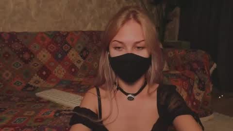 Snapshot of eternalophelia chatting on 05/27/26, 01:57 Sophia online show from 05/27/26, 01:57