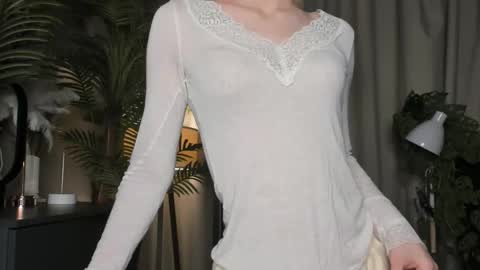 Natalie online show from 11/26/25, 05:41