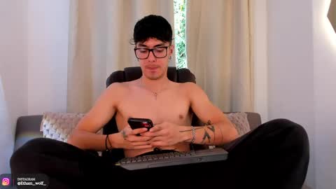 etham_wolf1 online show from 04/29/26, 04:55