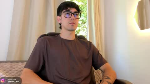 etham_wolf1 online show from 05/09/26, 12:43