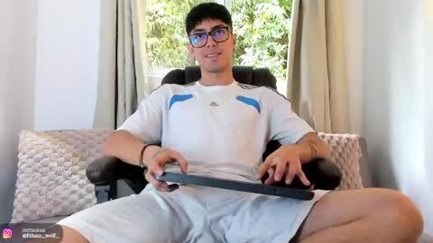 etham_wolf1 online show from 05/19/26, 06:03