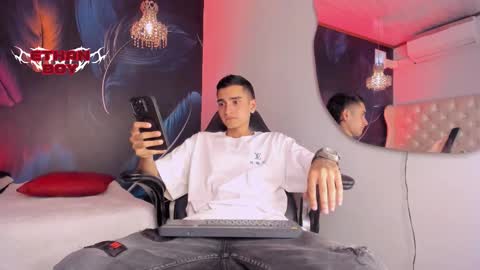 Ethan online show from 01/05/26, 07:06