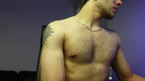 Snapshot of ethan_fyre1 chatting on 10/05/25, 12:25 Ethan online show from 10/05/25, 12:25