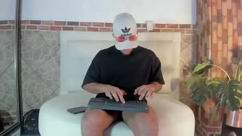 ethan helmut online show from 12/02/24, 10:34