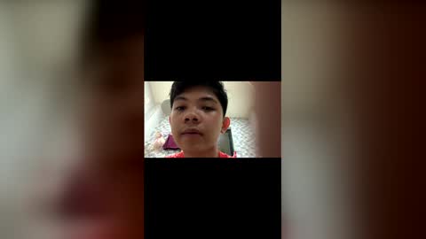 Snapshot of ethan_lauren chatting on 04/19/26, 11:31 ethan_lauren online show from 04/19/26, 11:31