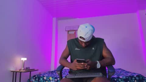 ethan travis online show from 09/30/25, 05:40