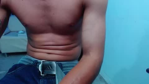 Snapshot of ethan_white_ chatting on 02/18/25, 03:10 ethan white online show from 02/18/25, 03:10