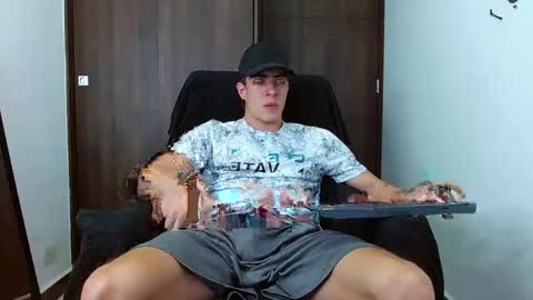 ethangreey1 online show from 01/06/25, 10:26