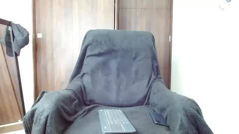 ethangreey1 online show from 01/31/25, 09:16