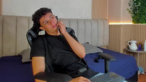 ethanlowell online show from 02/26/26, 04:44