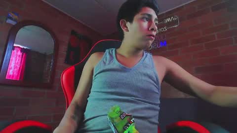 ethann2_ online show from 03/31/26, 08:31