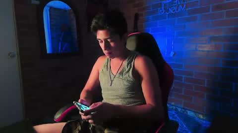 ethann2_ online show from 04/05/26, 06:54