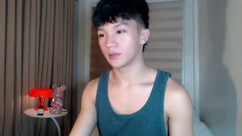 Snapshot of etherealboytoy4hire chatting on 02/09/26, 05:11 Rey online show from 02/09/26, 05:11