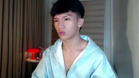 Snapshot of etherealboytoy4hire chatting on 02/10/26, 02:54 Rey online show from 02/10/26, 02:54