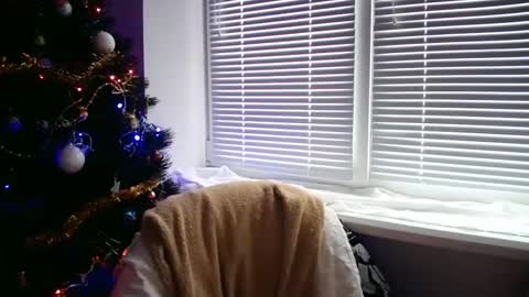 eva00186 online show from 12/26/24, 07:35