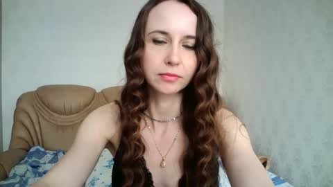 eva00186 online show from 03/10/25, 09:53