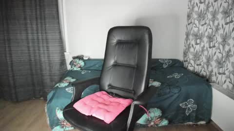 Snapshot of eva_7777 chatting on 03/05/25, 06:23 Eva online show from 03/05/25, 06:23