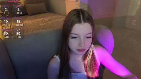 Snapshot of eva__thompson chatting on 07/20/26, 02:04 Eva online show from 07/20/26, 02:04