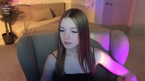 Snapshot of eva__thompson chatting on 07/31/26, 01:16 Eva online show from 07/31/26, 01:16