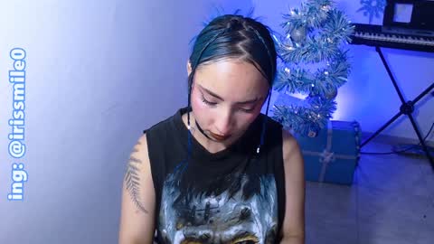 Iris Smile  independent model online show from 12/31/24, 12:43