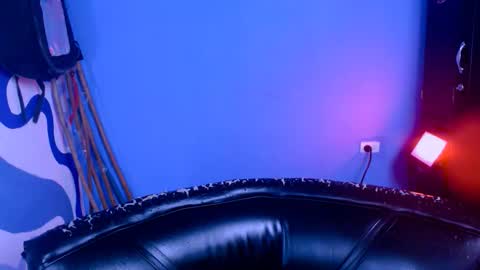 Iris Smile  independent model online show from 02/18/26, 06:37