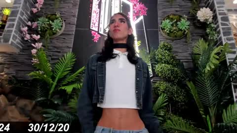 Snapshot of eva_coluccy chatting on 12/30/24, 01:47 EVA COLUCCY online show from 12/30/24, 01:47